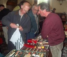 Duncan Bell (on right)